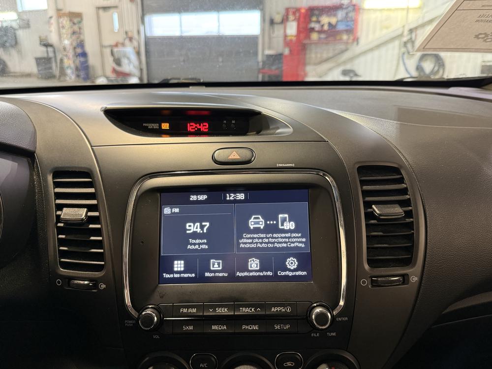 Kia Forte LX 2018 d&rsquo;occasion à vendre - 24