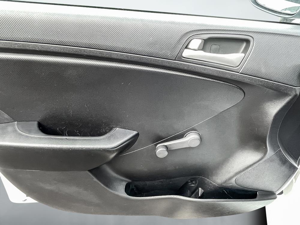 Hyundai Accent L 2017 à vendre à Trois-Rivières - 11