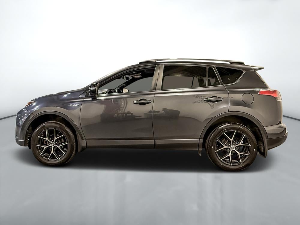 Toyota RAV4 hybride SE 2017 d&rsquo;occasion à vendre - 7