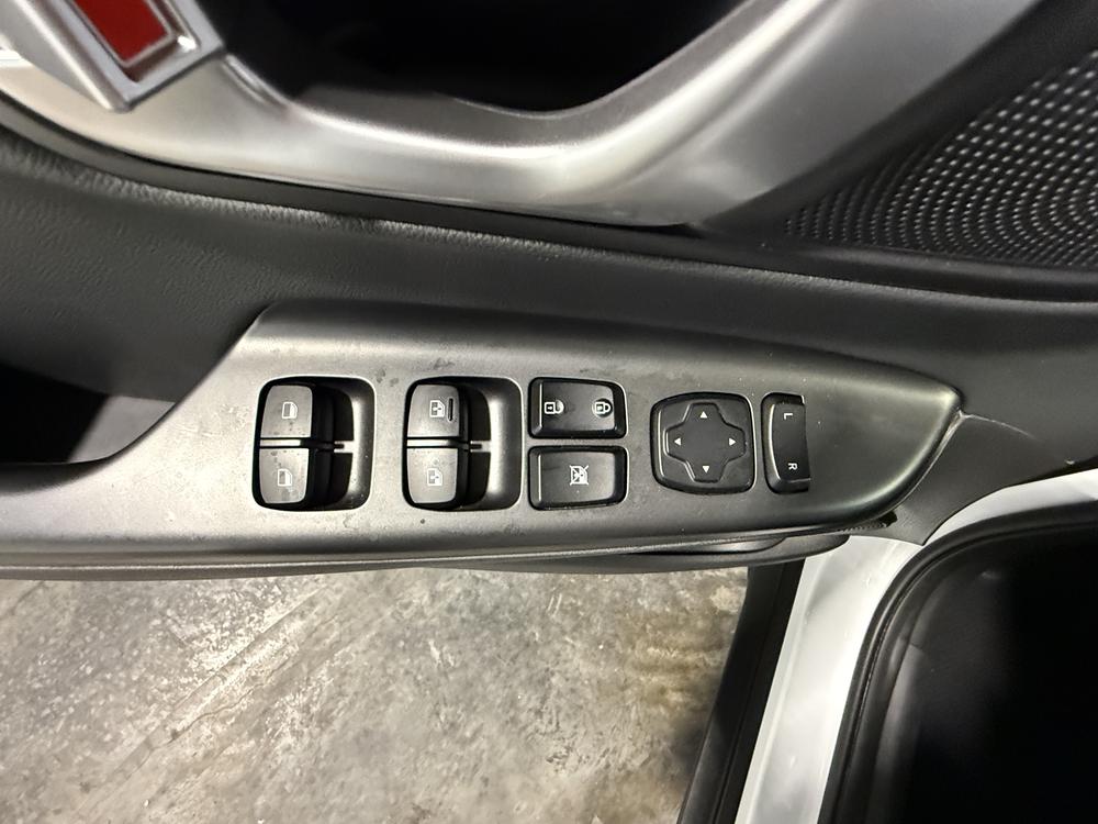 Hyundai Kona Preferred W/sun & leather package 2023 d&rsquo;occasion à vendre - 16