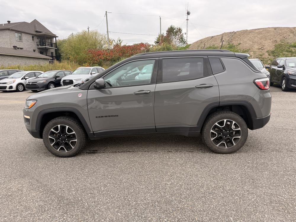 Jeep Compass 2020 Gris usage à vendre Jeep Compass 2020 Gris usage à vendre