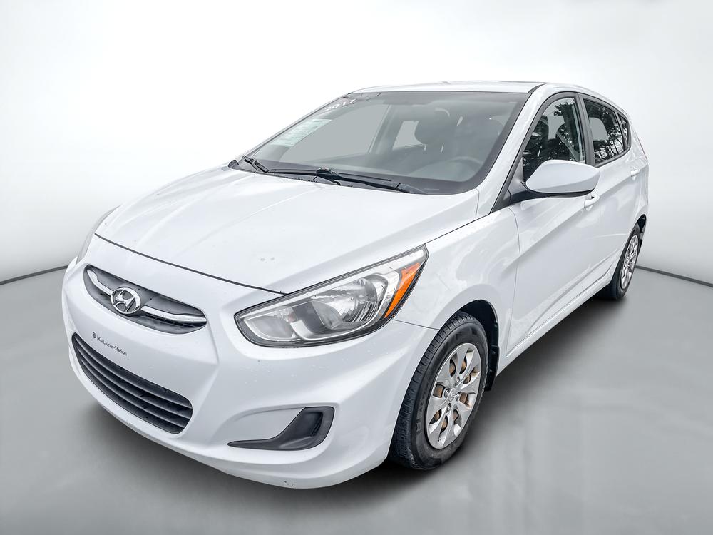 Hyundai Accent L 2017 à vendre à Trois-Rivières - 3