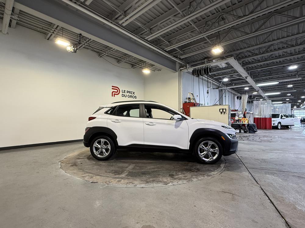 Hyundai Kona Preferred W/sun & leather package 2023 d&rsquo;occasion à vendre - 2
