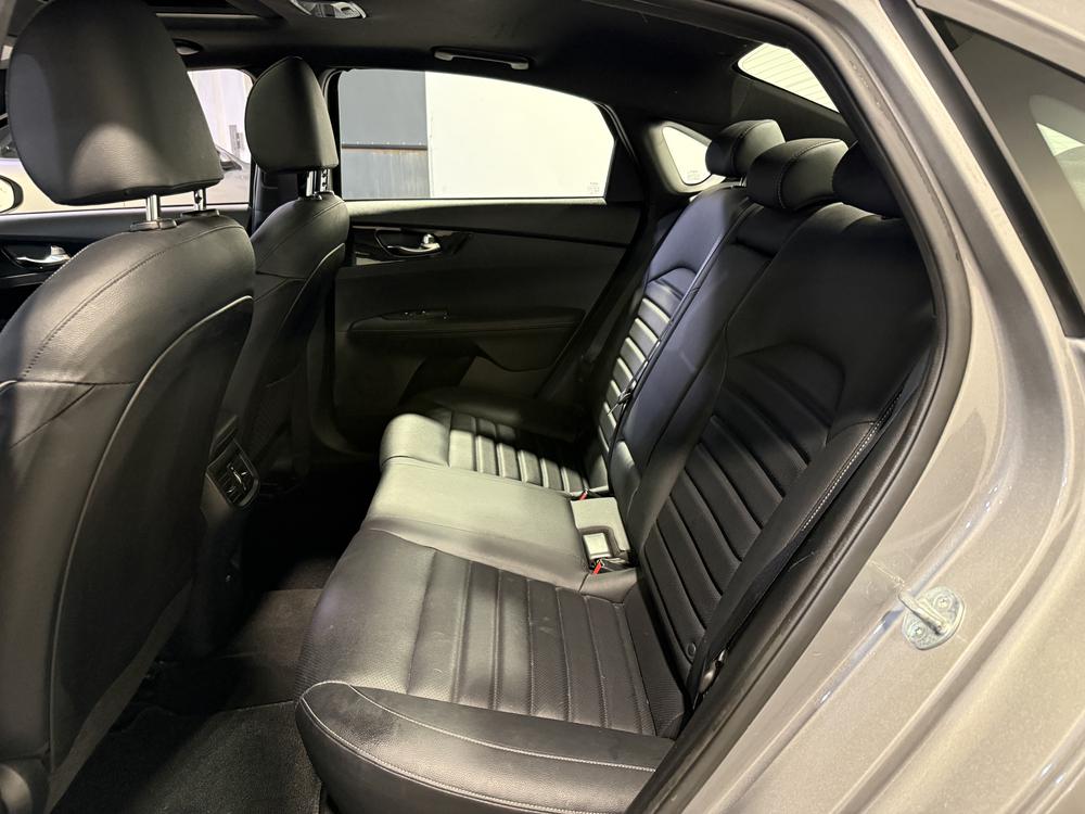 Kia Forte GT-LINE 2023 d&rsquo;occasion à vendre - 30