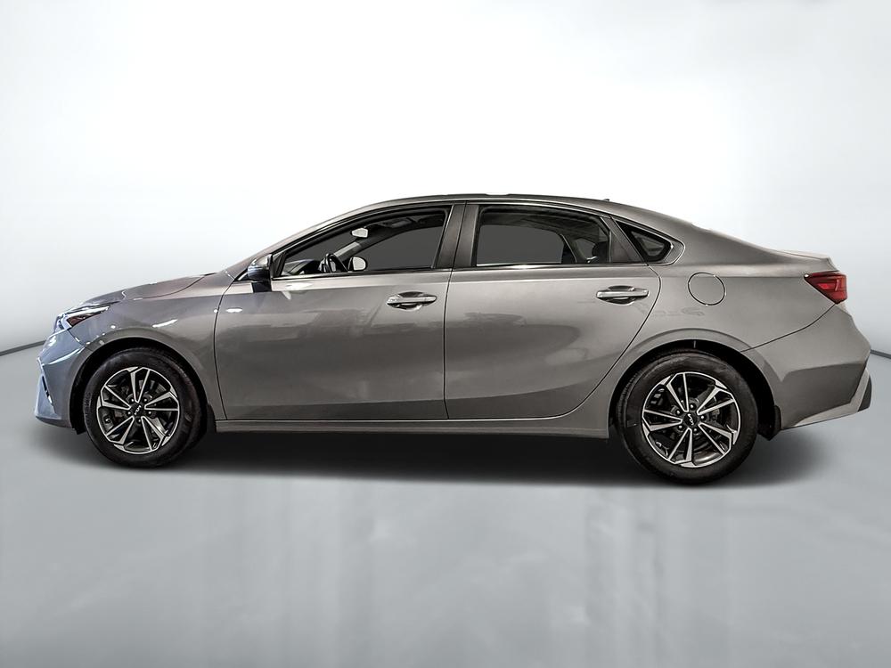 Kia Forte EX 2023 d&rsquo;occasion à vendre - 7