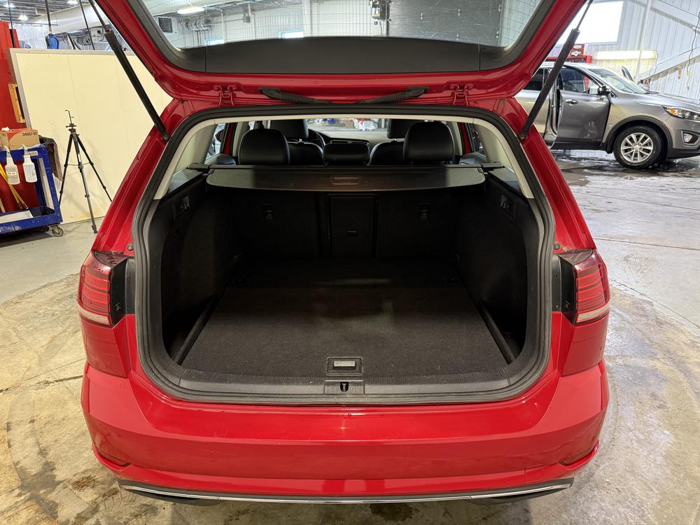 Volkswagen Golf SportWagen 2018 Rouge usage à vendre Volkswagen Golf SportWagen 2018 Rouge usage à vendre