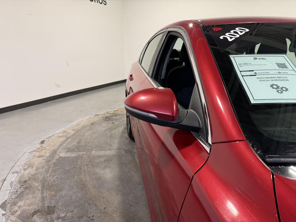 Kia Forte EX 2020 d&rsquo;occasion à vendre - 11