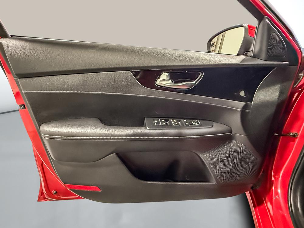 Kia Forte EX+ 2022 d&rsquo;occasion à vendre - 14