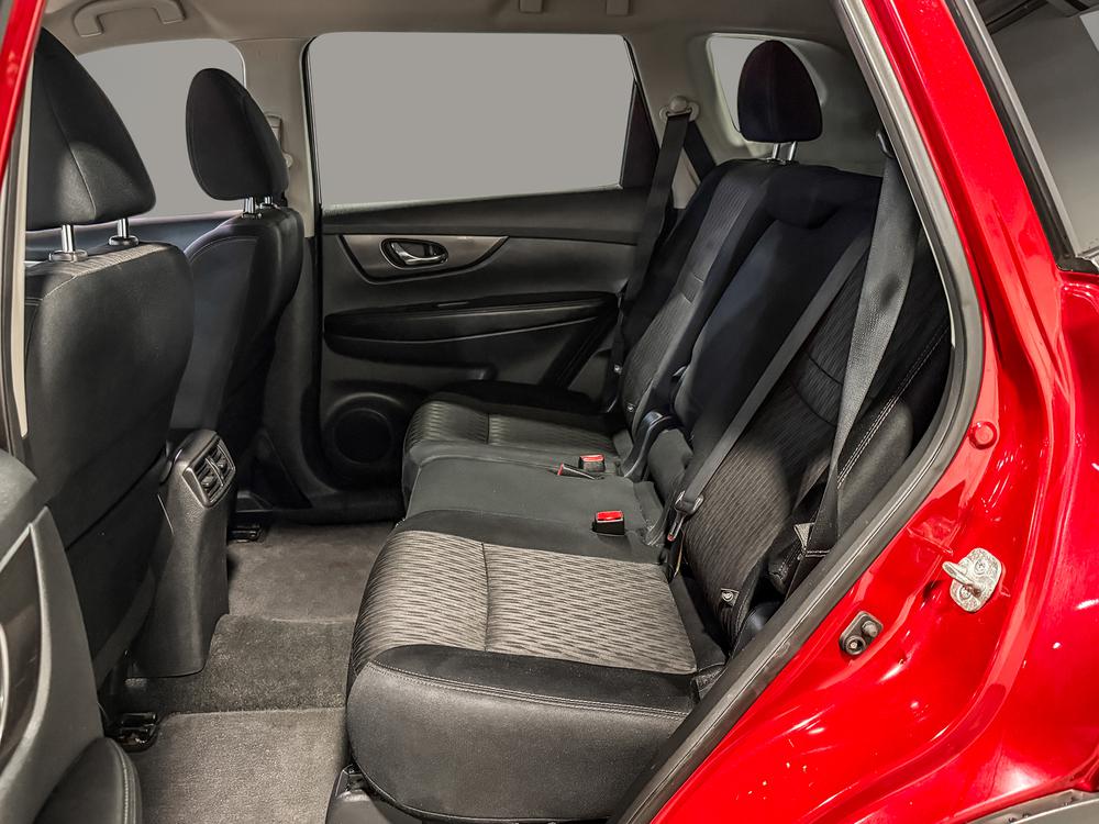 Nissan Rogue sv 2019 d&rsquo;occasion à vendre - 31