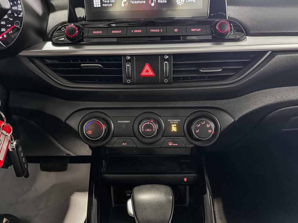 Kia Forte EX 2023 d&rsquo;occasion à vendre - 28
