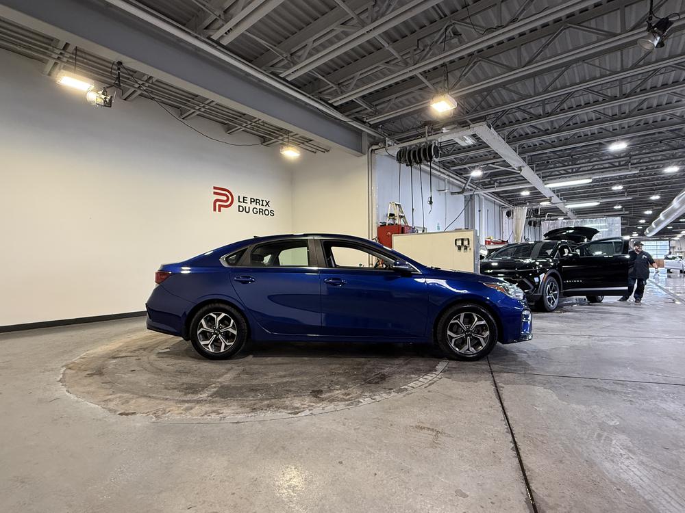 Kia Forte EX 2019 d&rsquo;occasion à vendre - 2