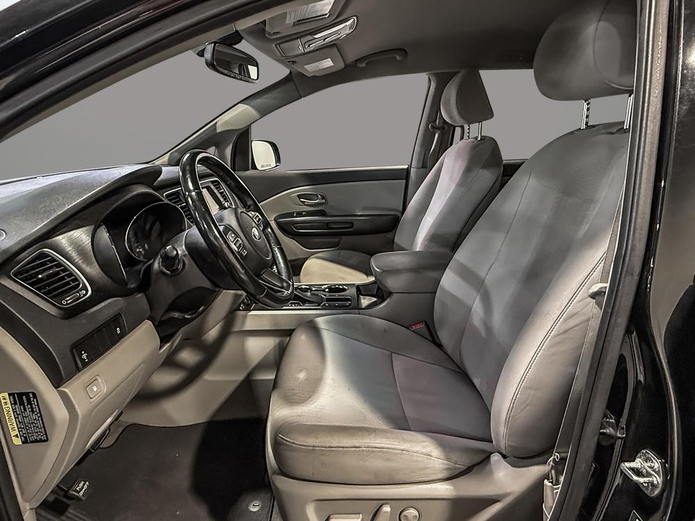 Kia Sedona LX 2019 d&rsquo;occasion à vendre - 16