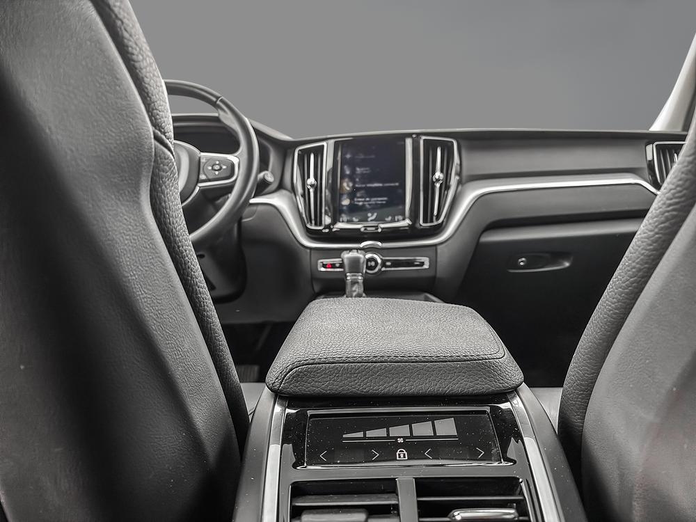 Volvo XC60 T6 MOMENTUM AWD 2019 d&rsquo;occasion à vendre - 13