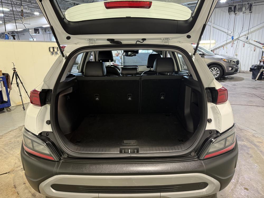 Hyundai Kona Preferred W/sun & leather package 2023 d&rsquo;occasion à vendre - 31