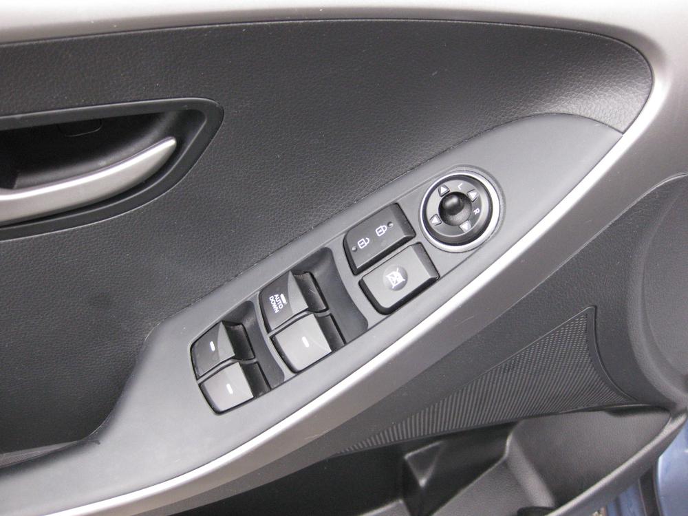 Hyundai Elantra GT GL 2017 d&rsquo;occasion à vendre - 11