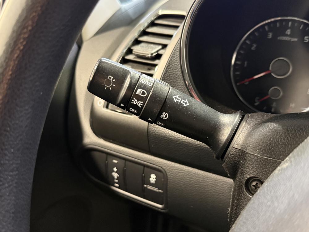 Kia Forte LX 2018 d&rsquo;occasion à vendre - 21