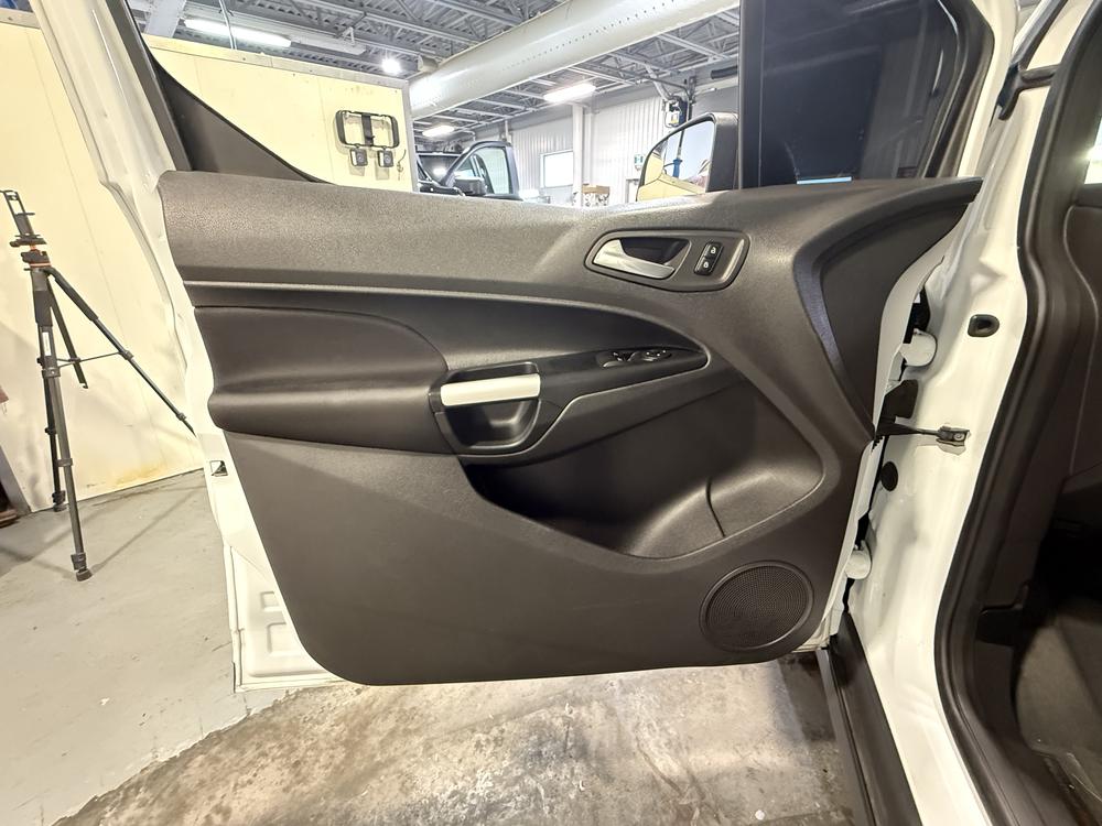 Ford Fourgon Transit Connect XLT Cargo van LWB 2018 d&rsquo;occasion à vendre - 13
