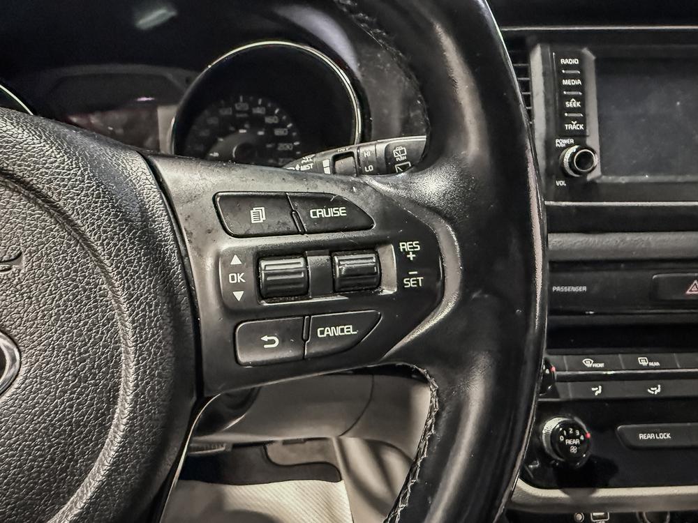 Kia Sedona LX 2019 d&rsquo;occasion à vendre - 19