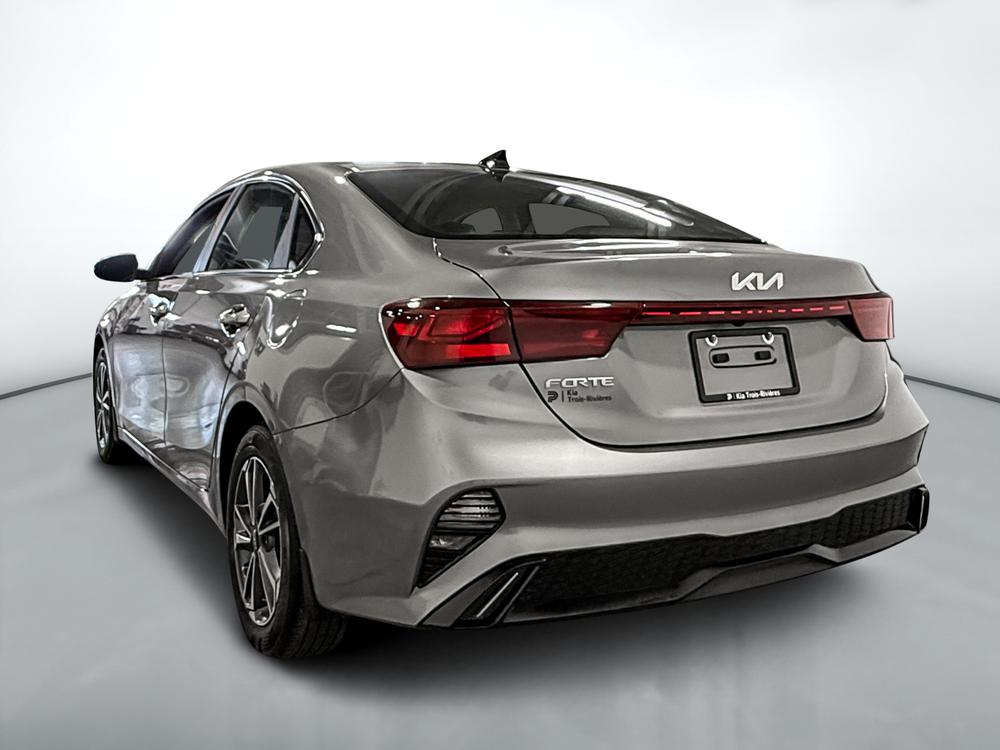 Kia Forte EX 2023 d&rsquo;occasion à vendre - 6