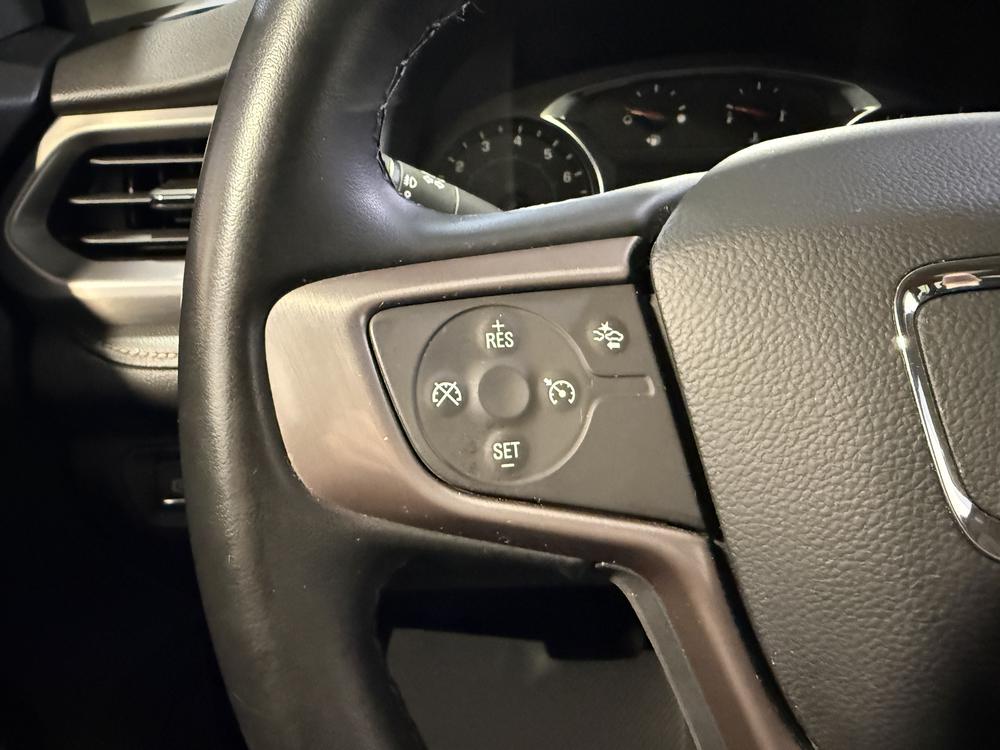 GMC Acadia AT4 2023 d&rsquo;occasion à vendre - 21