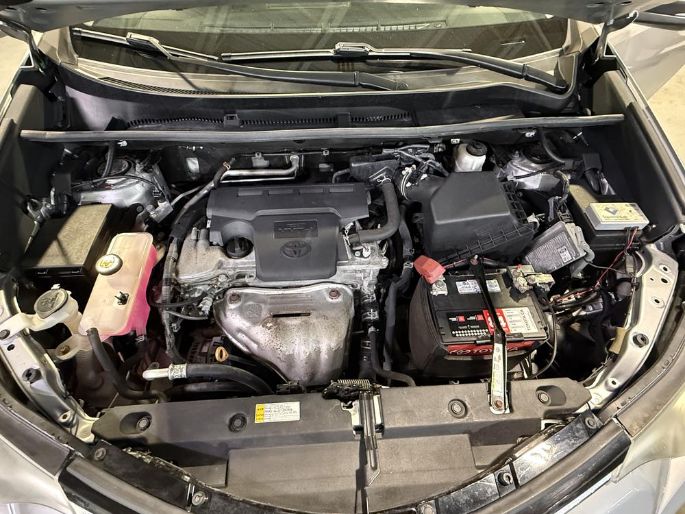Toyota RAV4 LE 2018 d&rsquo;occasion à vendre - 31