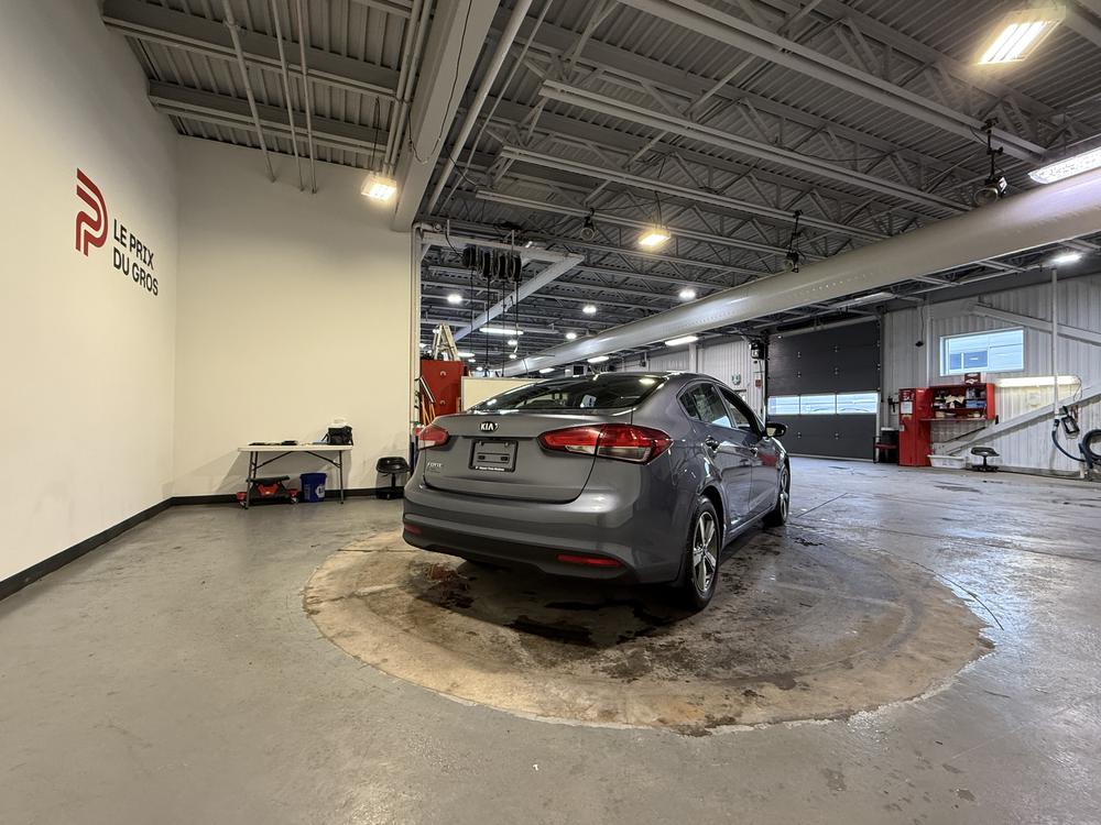 Kia Forte LX 2018 d&rsquo;occasion à vendre - 3
