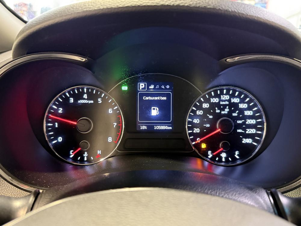 Kia Forte LX 2018 d&rsquo;occasion à vendre - 23