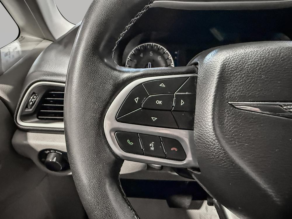 Chrysler Grand Caravan SXT 2024 d&rsquo;occasion à vendre - 19