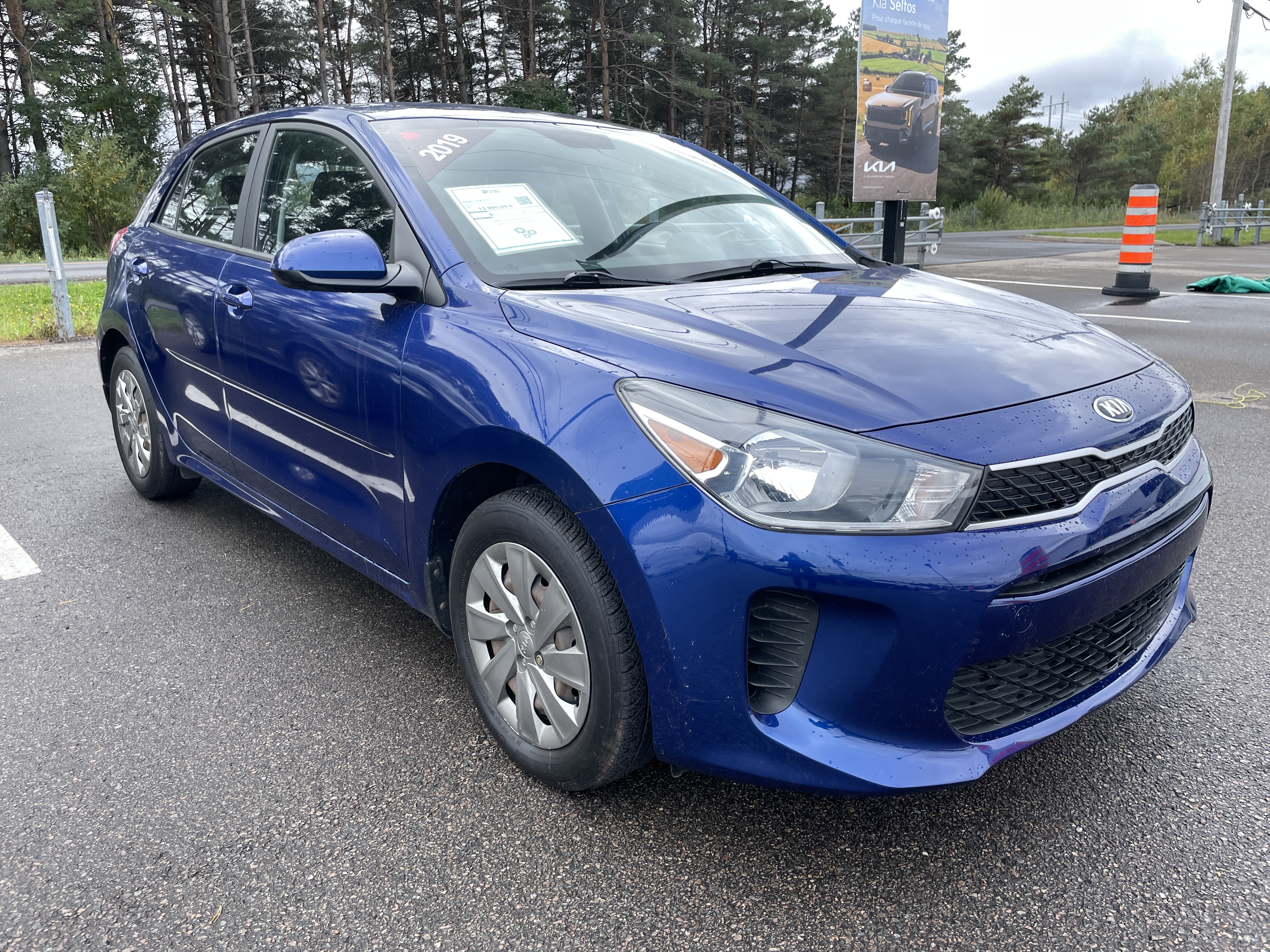 Blue 2019 Kia Rio5 Hatchback Manual