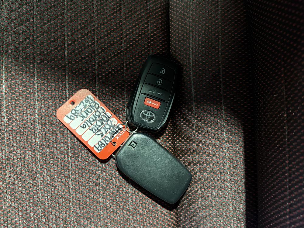 Toyota Corolla SE 2023 d&rsquo;occasion à vendre - 32