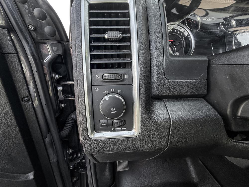 Ram 1500 Classic Warlock 2022 d&rsquo;occasion à vendre - 16