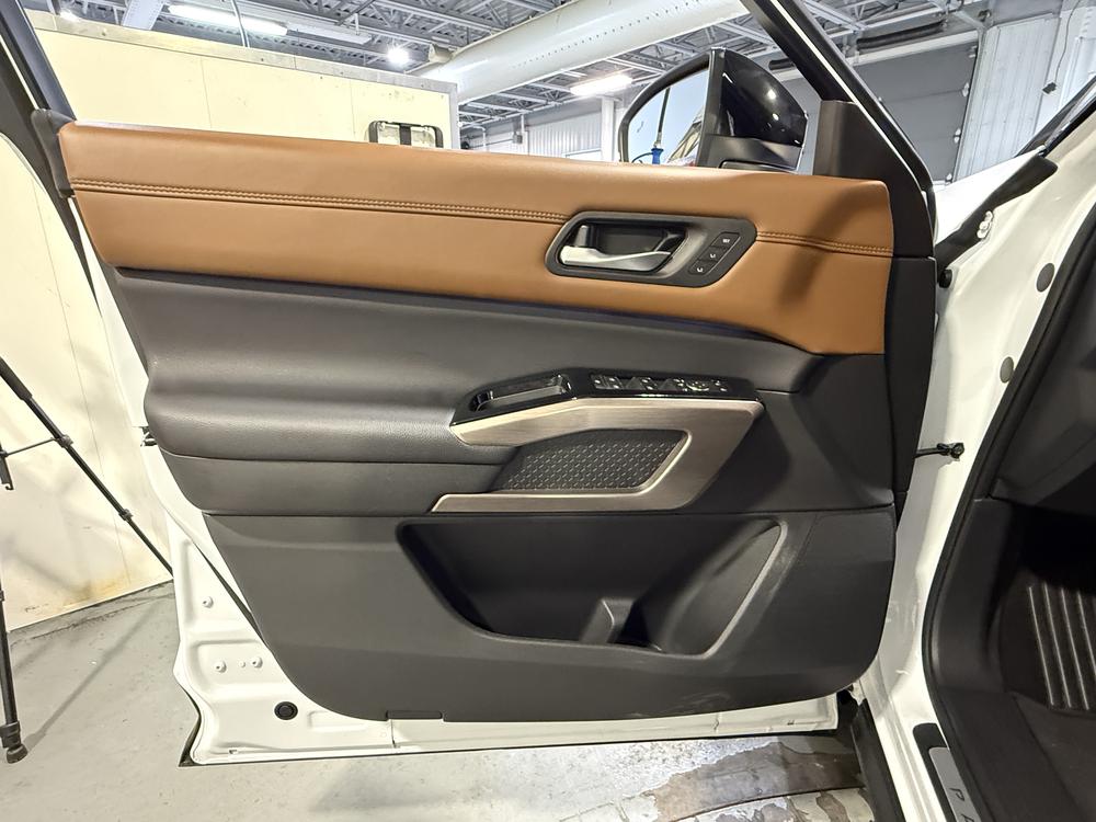 Nissan Pathfinder 2025 Blanc usage à vendre Nissan Pathfinder 2025 Blanc usage à vendre