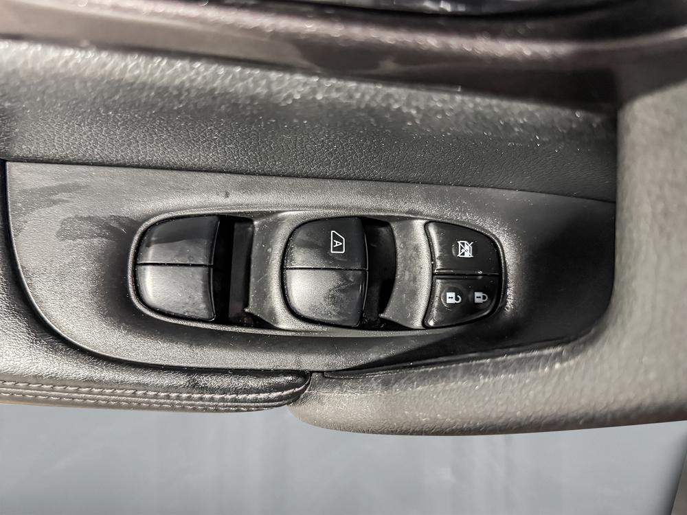 Nissan Rogue sv 2019 d&rsquo;occasion à vendre - 14