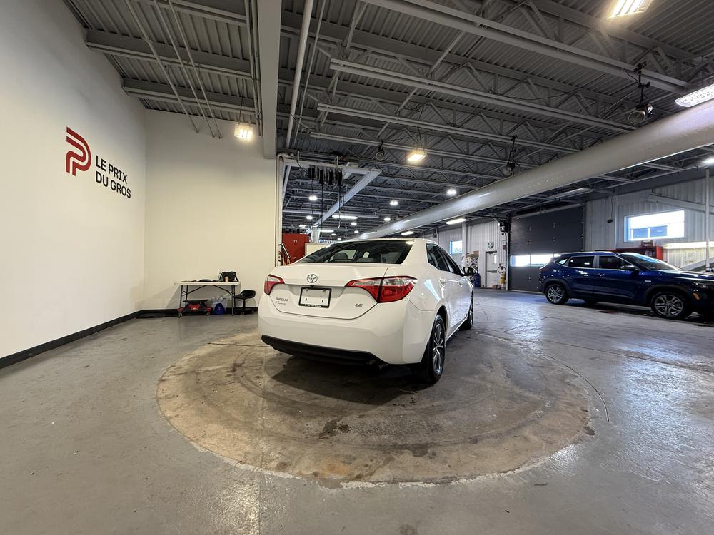 Toyota Corolla CE 2016 d&rsquo;occasion à vendre - 3