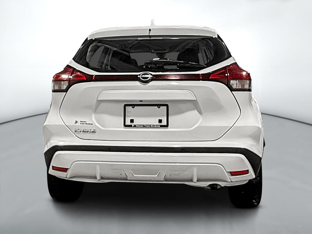 Nissan Kicks Play 2025 Blanc usage à vendre Nissan Kicks Play 2025 Blanc usage à vendre