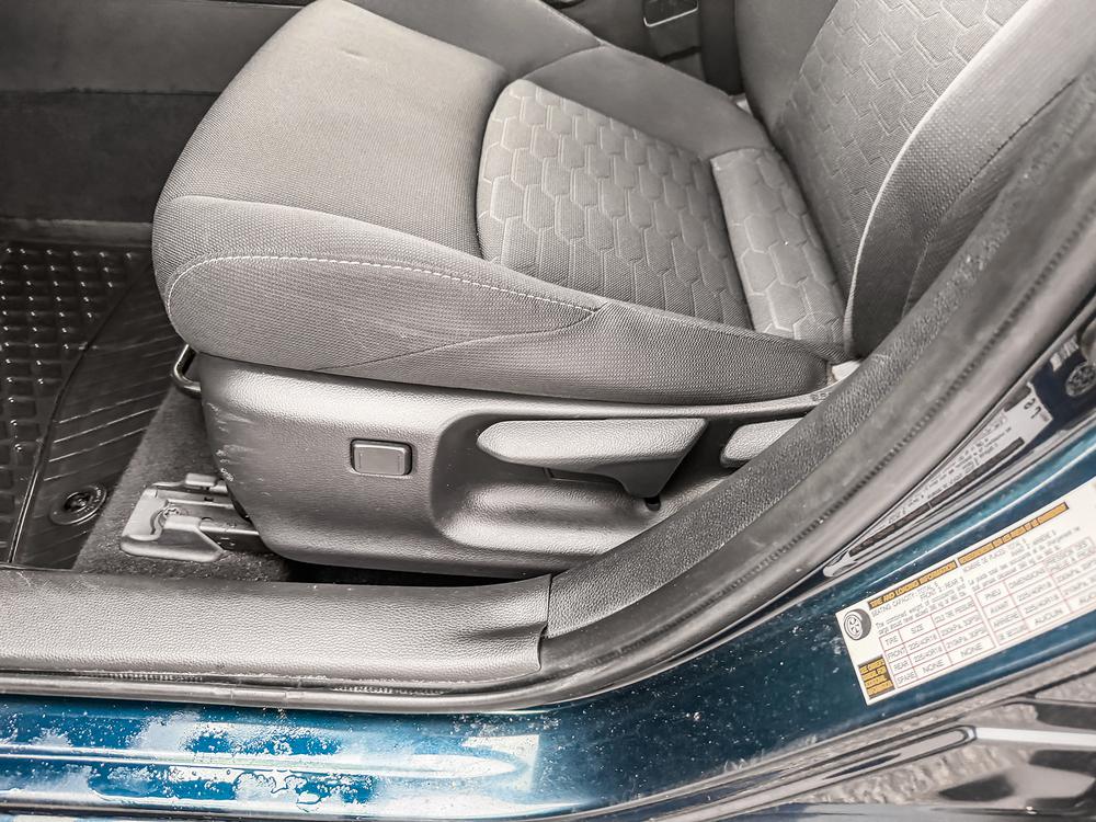 Toyota Corolla à hayon BASE 2022 d&rsquo;occasion à vendre - 18