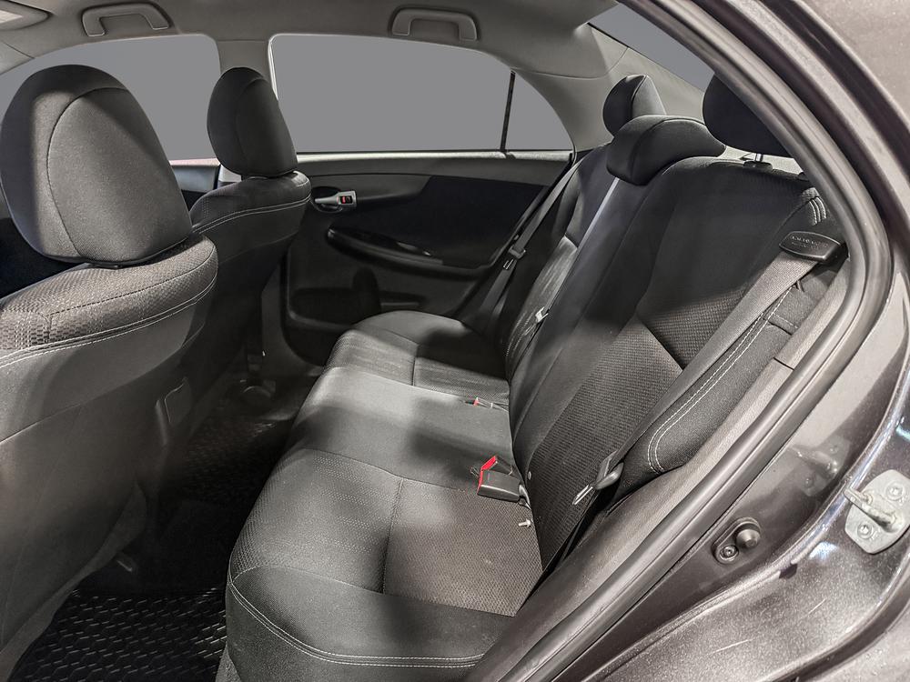 Toyota Corolla 2012 Charcoal usage à vendre Toyota Corolla 2012 Charcoal usage à vendre
