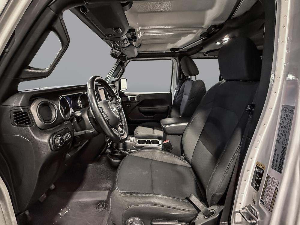 Jeep Wrangler Unlimited Willys 2022 d&rsquo;occasion à vendre - 17