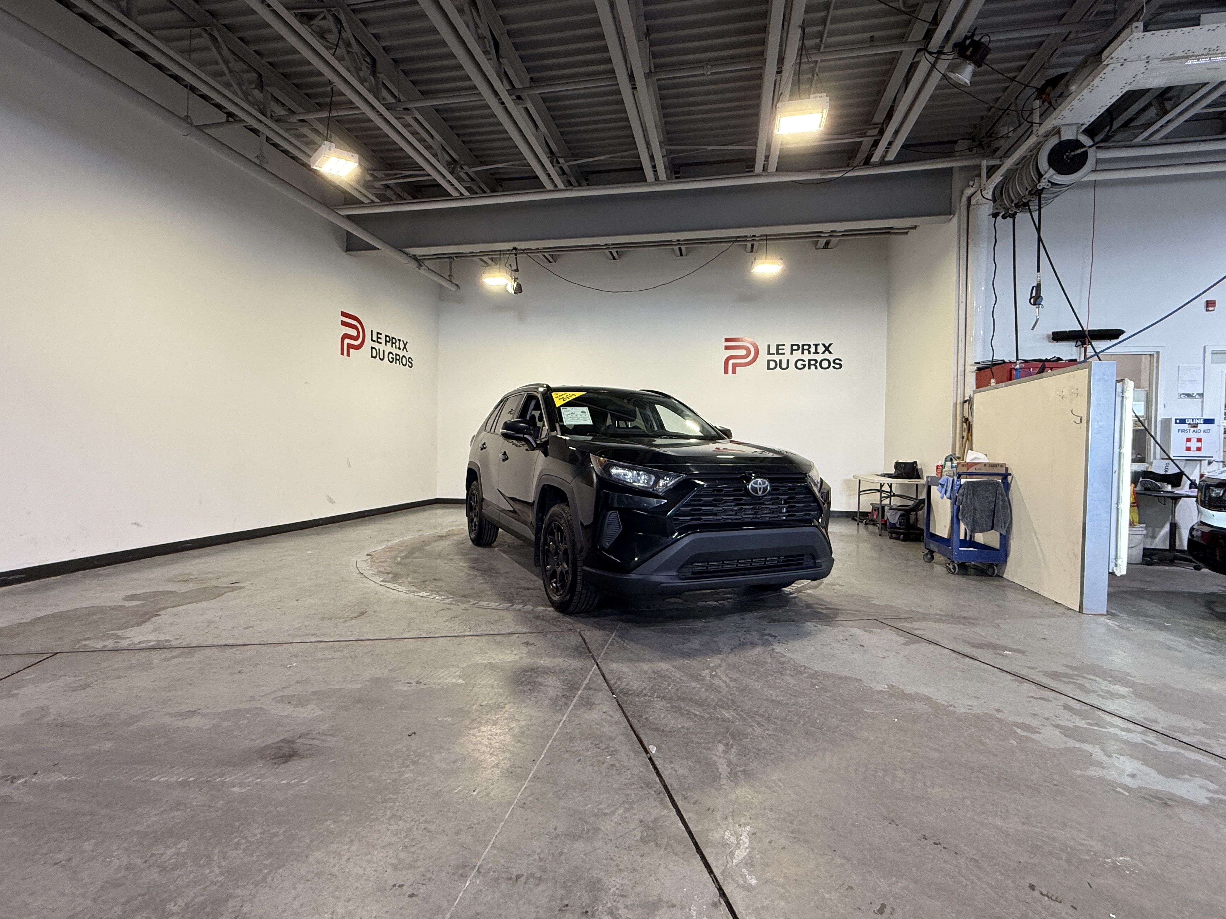 Black 2019 Toyota RAV4 SUV / Crossover Front-Wheel Drive Automatic