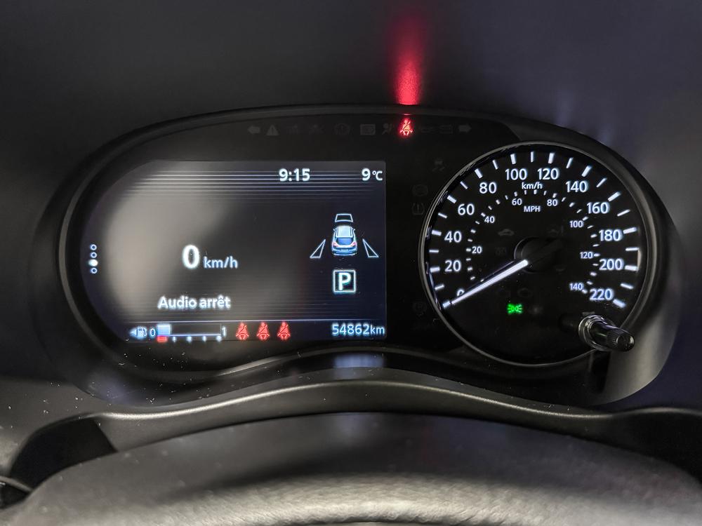 Nissan Kicks Play 2025 Blanc usage à vendre Nissan Kicks Play 2025 Blanc usage à vendre