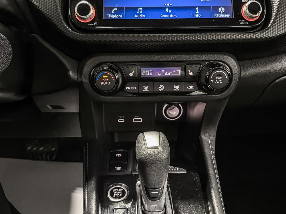 Nissan Kicks Play 2025 Blanc usage à vendre Nissan Kicks Play 2025 Blanc usage à vendre