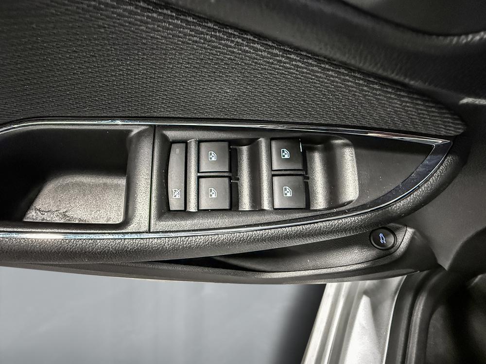 Chevrolet Cruze 2017 Gris usage à vendre Chevrolet Cruze 2017 Gris usage à vendre