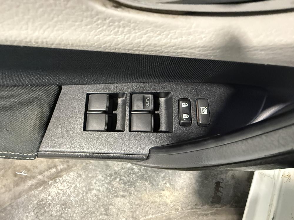 Toyota Corolla CE 2016 d&rsquo;occasion à vendre - 16