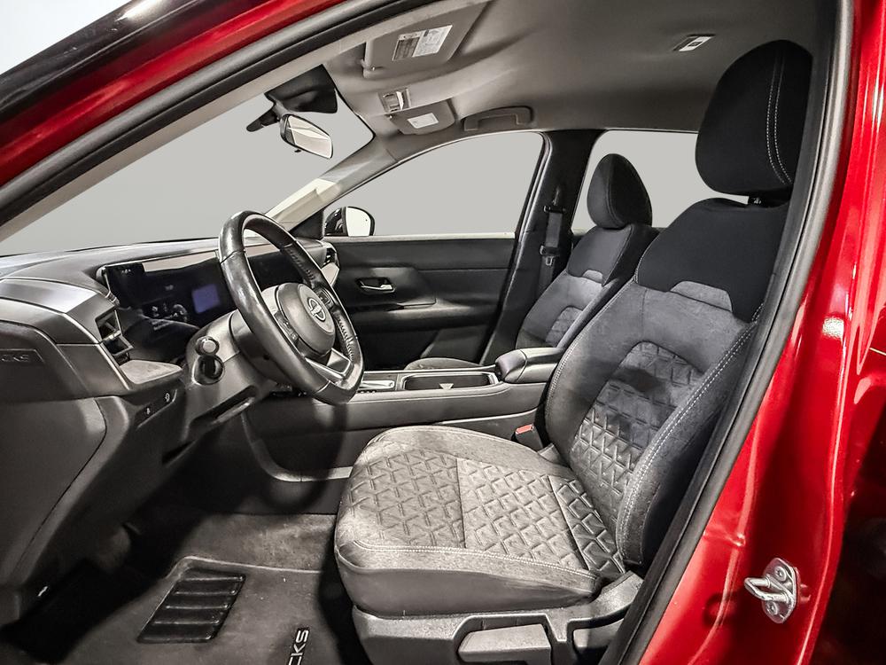 Nissan Kicks 2025 Rouge usage à vendre Nissan Kicks 2025 Rouge usage à vendre