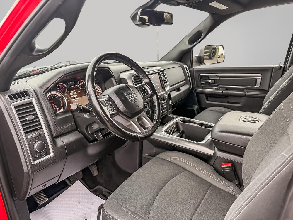 Ram 1500 Classic WARLOCK 2021 d&rsquo;occasion à vendre - 21