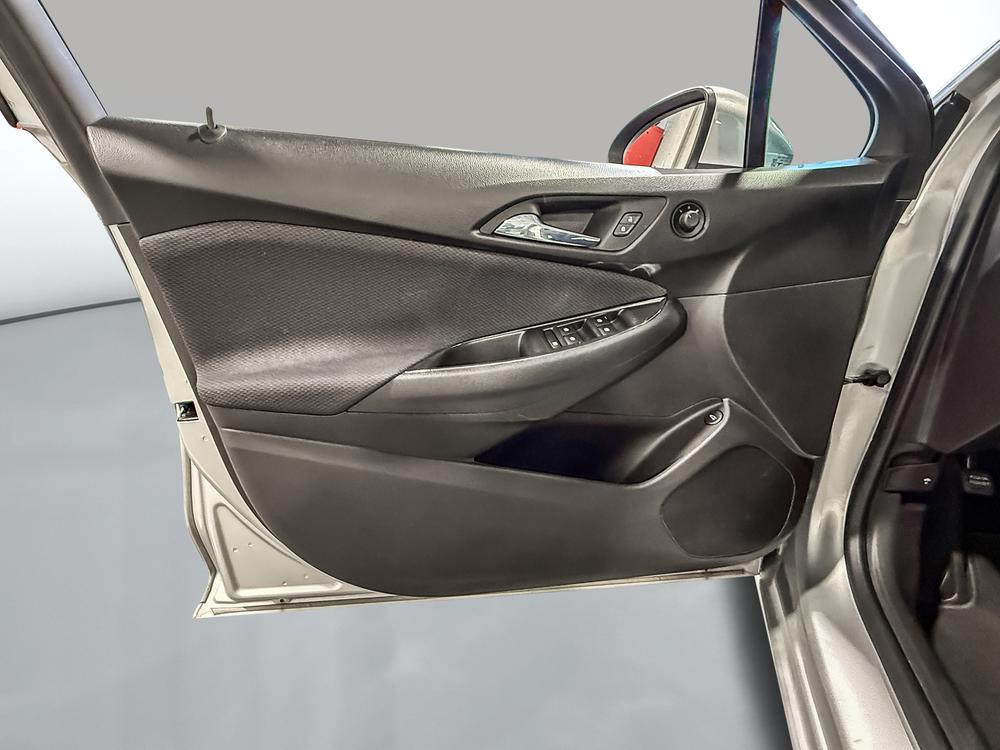 Chevrolet Cruze 2017 Gris usage à vendre Chevrolet Cruze 2017 Gris usage à vendre