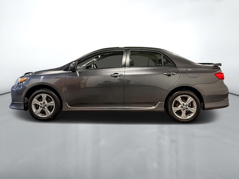 Toyota Corolla 2012 Charcoal usage à vendre Toyota Corolla 2012 Charcoal usage à vendre