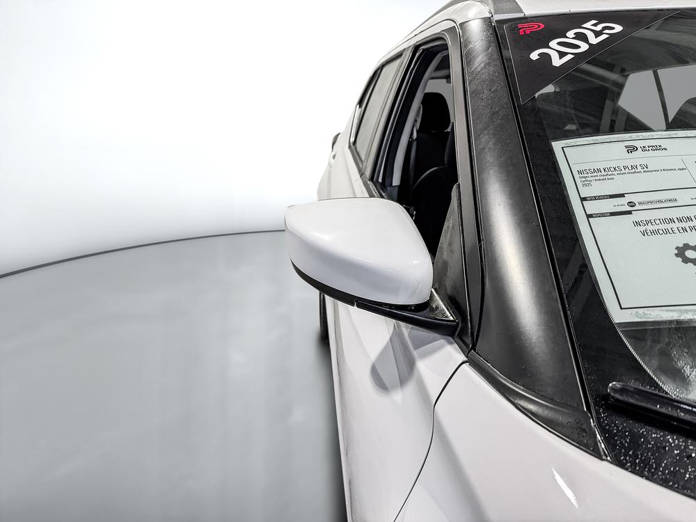 Nissan Kicks Play 2025 Blanc usage à vendre Nissan Kicks Play 2025 Blanc usage à vendre
