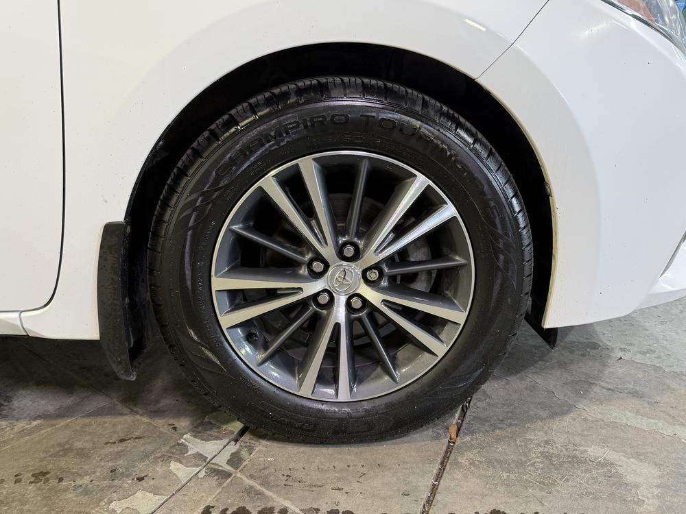 Toyota Corolla CE 2016 d&rsquo;occasion à vendre - 13