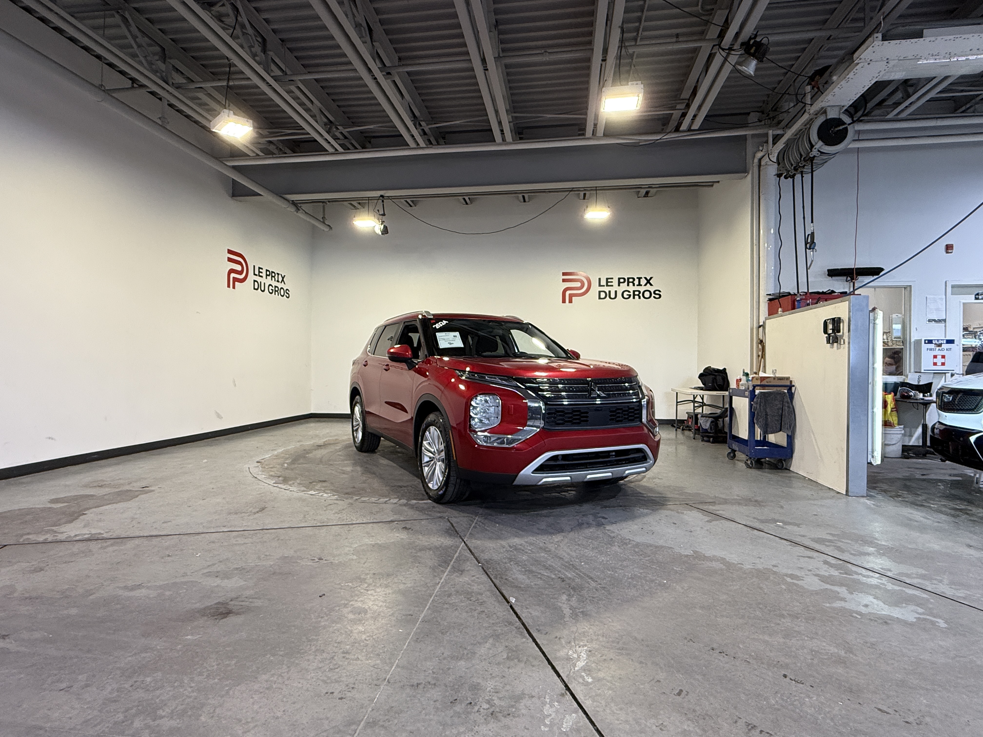 Red 2024 Mitsubishi Outlander SUV / Crossover All-Wheel Drive Automatic